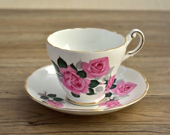 Vintage,Pink Roses,Tea Set ,Regency ,Bone China, Made in England,Gold Gilt,Cup and Saucer,Floral Tea Set