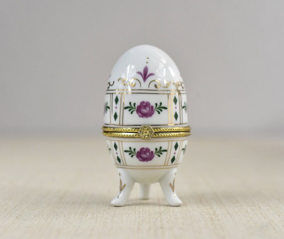 Vintage,Porcelain,Footed,Egg,Jewelry,Trinket Box,Pink Rose,Home decor,Desk decor,Office Decor,white,gold,green