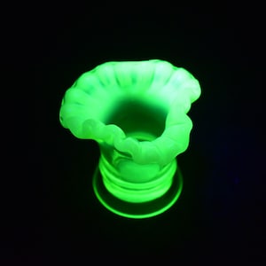 Vintage,Glass,Fenton,Uranium,Mini,Vase,Toothpick holder,Double Crimped,Yellow,Green,Vaseline glass,Collectible