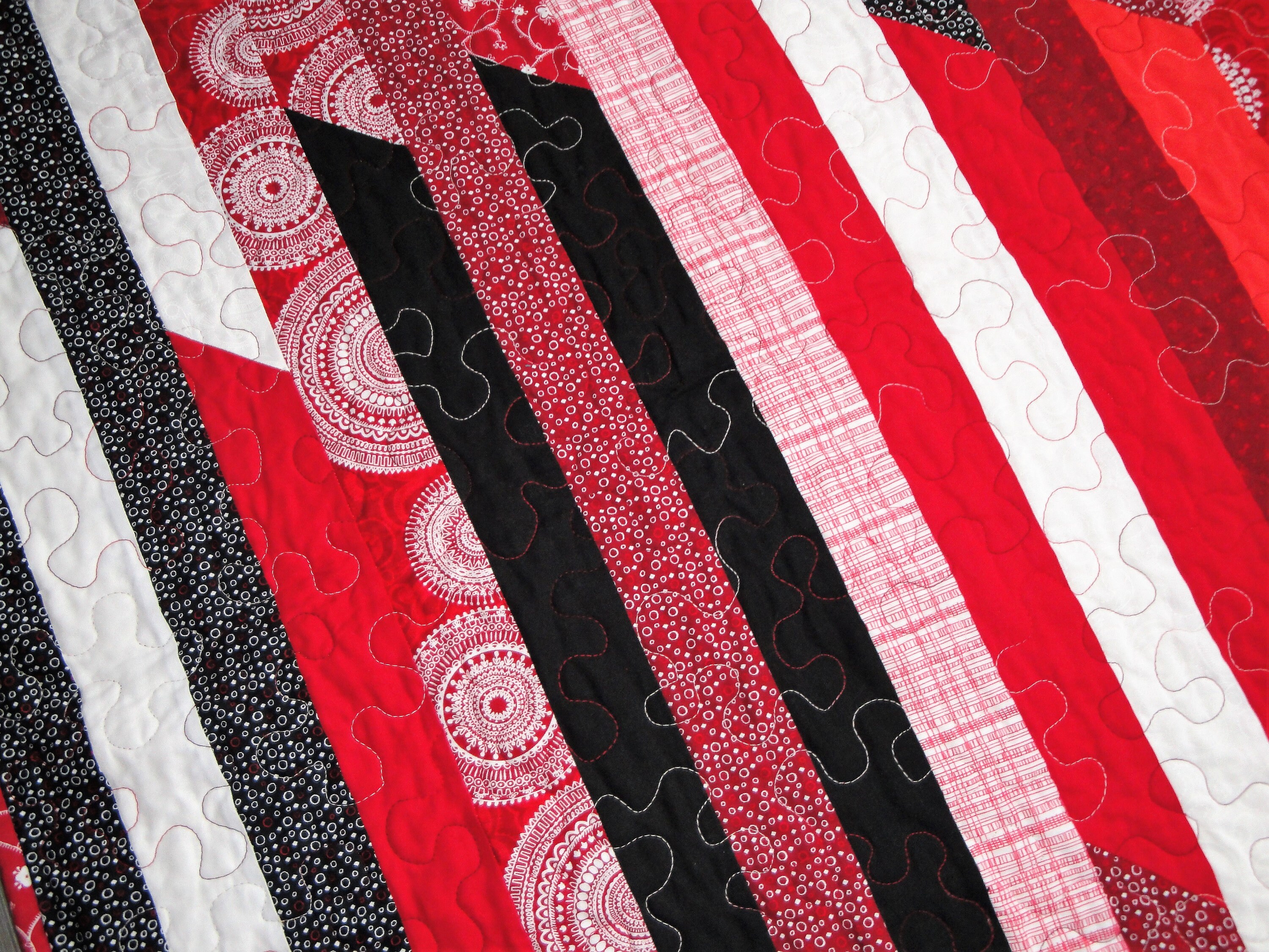 Red Black and White Throw Quilt Etsy