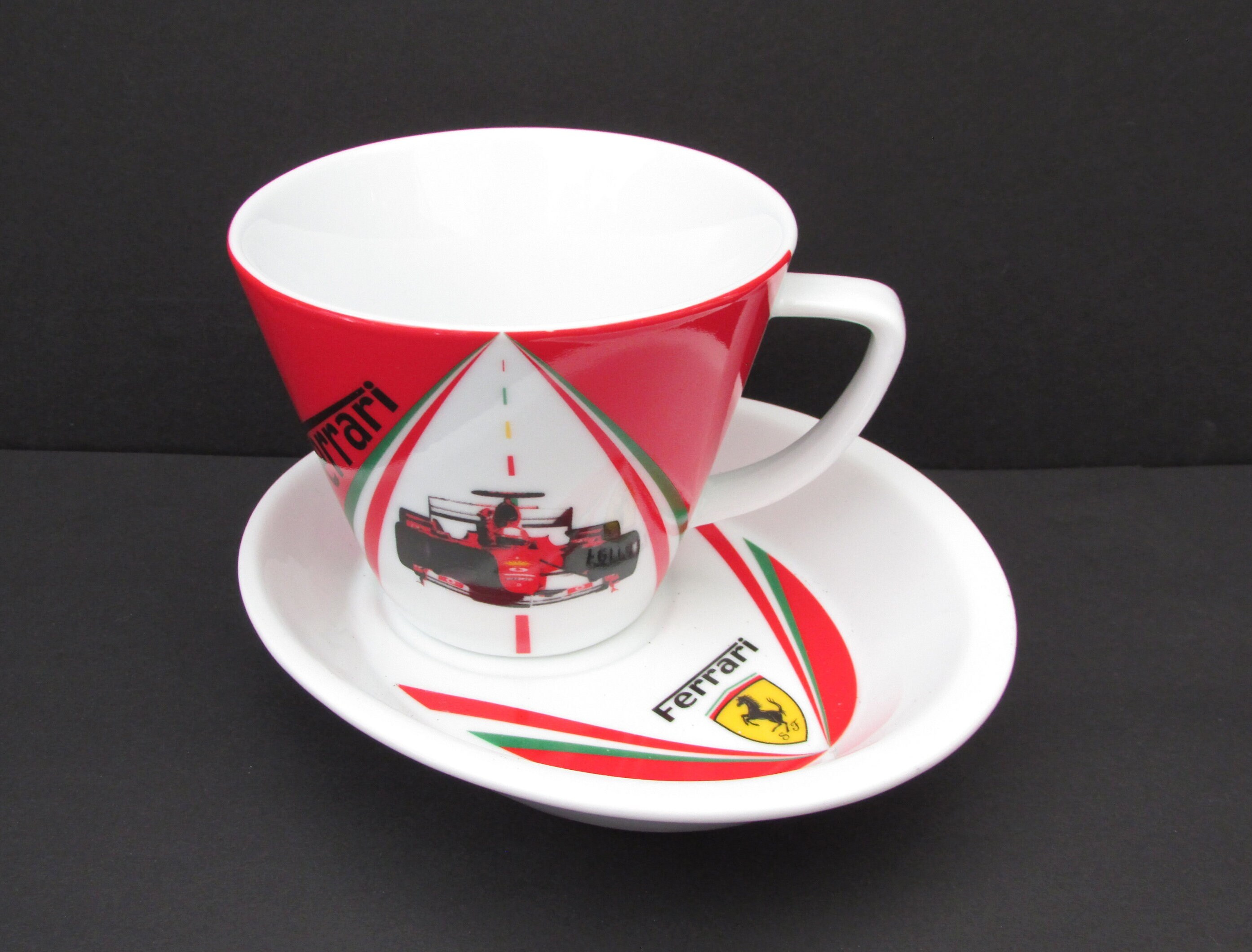 grinsend Vertreter Transzendieren ferrari espressotassen Mehr Dessert Vesuv