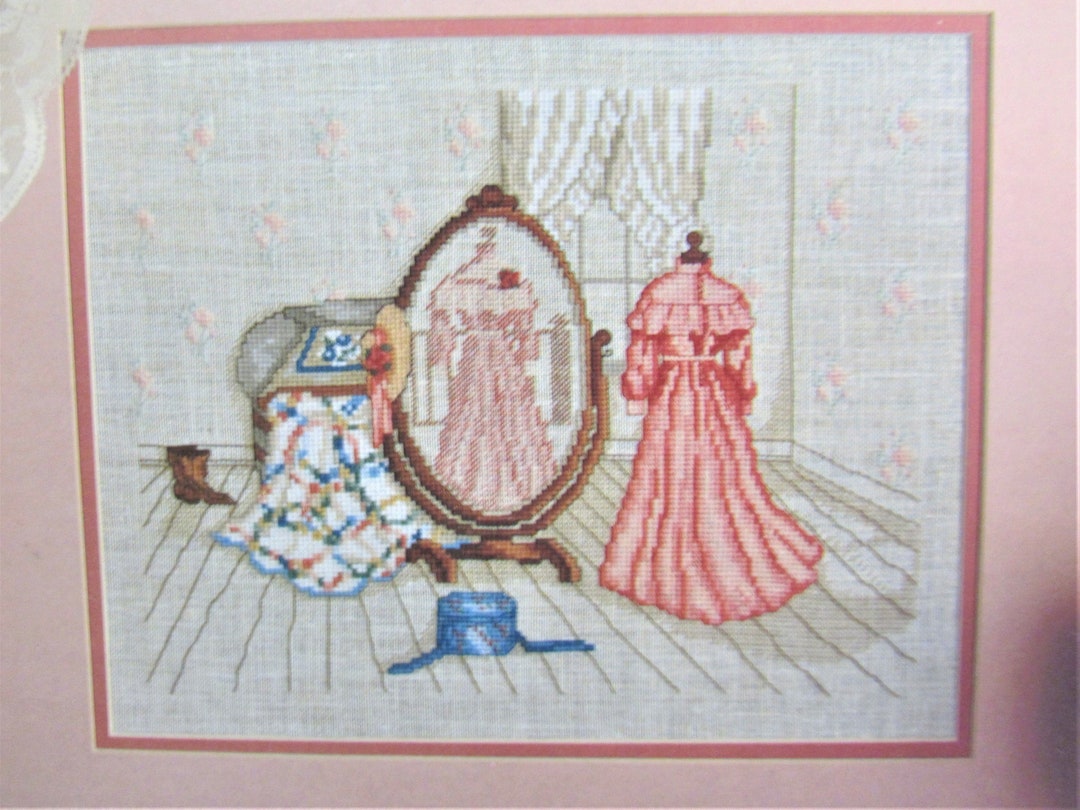 Paula Vaughan Dress & Quilt Cross Stitch Pattern/ Leisure Arts