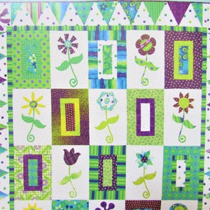 Bright, Fun Flowers Applique Quilt Pattern/ Pieced block pattern for girl's bedding or wall hanging decor/ 52 1/2" X 72 1/2"