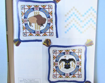 Navajo Buffalo, Eagle Cross Stitch Pillow Pattern / Tableau de point de croix compté sud-ouest pour l’image ou l’oreiller