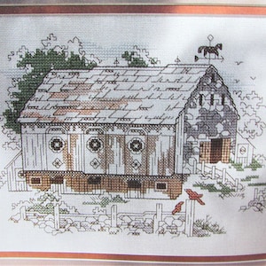 Barn Farm Scene Cross Stitch Pattern/ Cross Stitch & Country Crafts, 1992.  Pennsylvania American Barn and birds counted cross stitch chart