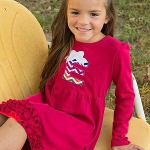 Applikation Initial Kleid w /Bow, Boutique Personalisiertes Kleid, Urlaubskleid, personalisiertes Kleid, Valentinstagkleid