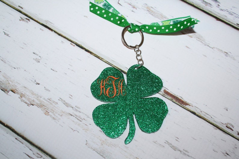 Download Glitter Shamrock 4 leaf clover monogram Keychain-customize ...