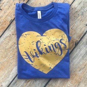 Distressed Heart Long Sleeve Tee, School love Tee, School Mascot Tee, Spirit Tee, Team Spirit Shirt, School Spirit shirt