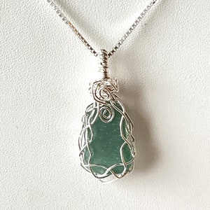 Sterling silver wire wrapped green sea glass necklace, sea glass jewelry for women, birthday gift for her, beach glass necklace