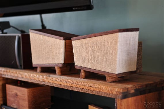 wood bookshelf speakers