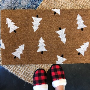 Holiday Tree doormat, Christmas tree Decor, Housewarming Gift, Christmas Doormat Colorful, Outdoor Doormat Porch Decor, Holiday Rug