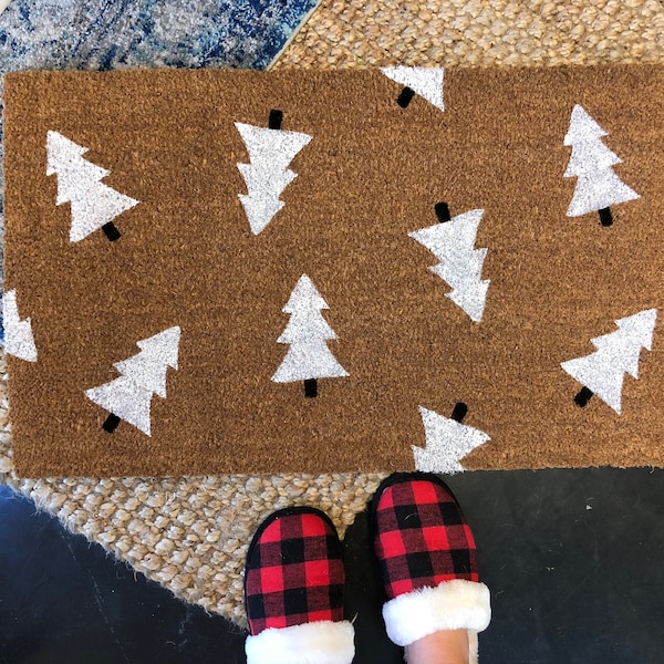 Holiday Tree doormat / custom welcome mat / Housewarming Gift / Christmas Decor / Doormat / Christmas Doormat / Porch Decor / Holiday Rug