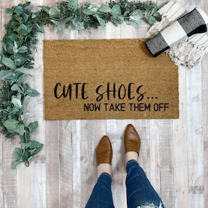 Chaussures mignonnes à enlever, paillasson chaussures mignonnes, paillasson Lose the shoes, paillasson drôle, cadeau pour la nouvelle maison, paillasson mignon, paillasson chaussures, fibre de coco