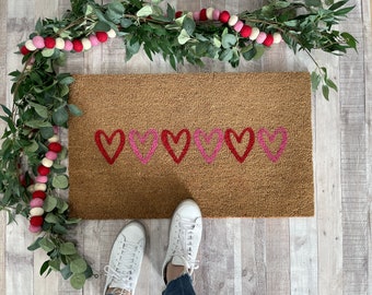 Valentine&#39;s Heart Decor, Heart Doormat, Outdoor Doormat, Gift for New Home, Front Porch Decor, Valentine&#39;s Sign, Scatter Rug, Gift for Girl