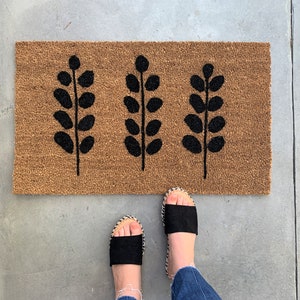 Modern Doormat, Plant Doormat, Gift for plant mom, Modern Decor, Summer Doormat, Unique Doormat, Outdoor Welcome Mat, Boho Doormat for porch