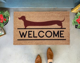 Weenie Dog Doormat, dachshunds gift for dog lover, Weiner Dog Doormat, Dachshund doormat, Dog Welcome Mat, Doormat Outdoor, Weenie dog gift