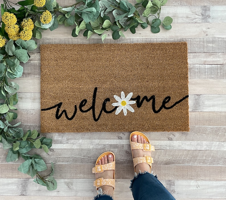 NickelDesignsShop Daisy Welcome Doormat