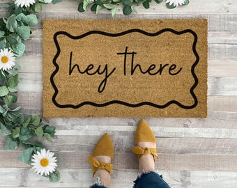 Hey There Doormat with Scalloped Border, Cute Coir Doormat, Front Door Mat for Summer