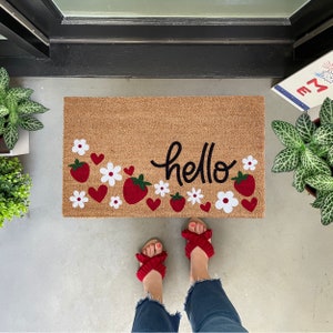 Strawberry Doormat Summer, Colorful Doormat for Spring, Strawberry Decor, Cute Doormat Outdoor, Gift for Gardener, Daisy Decor, Flower Rug