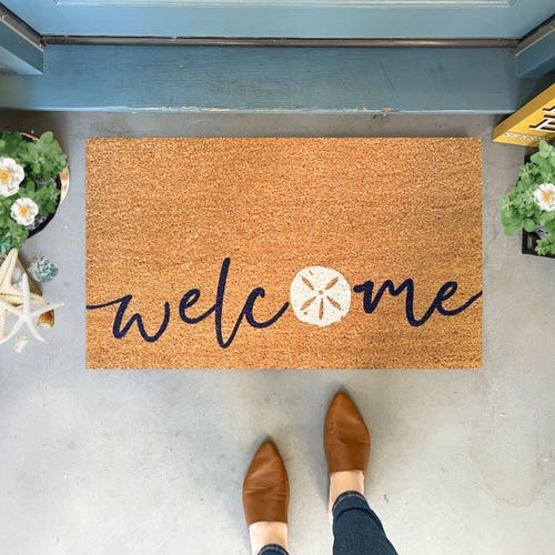 Beach Doormat Outdoor, Summer Doormat Shell, Beach House Sign, Beach House Art, Sand Dollar Decor, Beach House Gift, Summer Welcome Mat