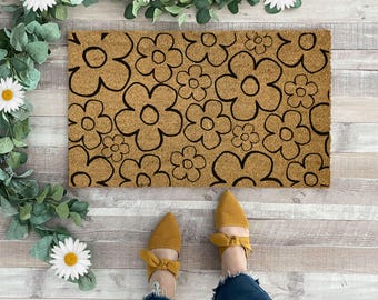 Black Daisy Pattern Doormat, Floral Coir Welcome Mat, Large Flower Doormat, Summer Front Door Decor, Spring Porch Decor