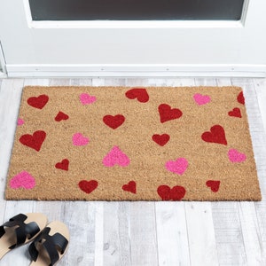 Heart doormat, Valentines Doormat, Heart Rug, valentines day mat, Spring Door Mat, Heart Decor, Valentine's Front Porch Decor, Cute Doormat