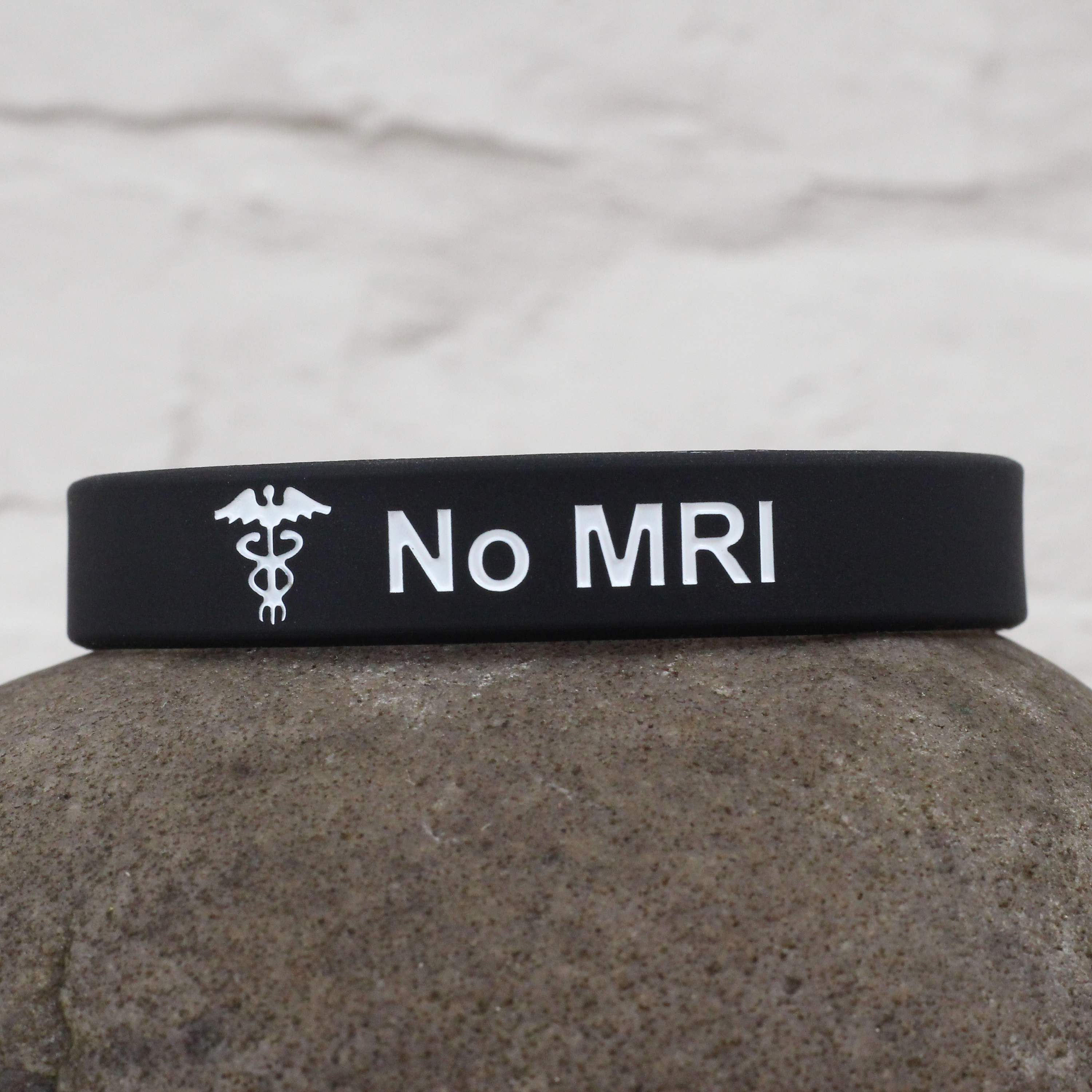No MRI Medical Alert Wristband Awareness for Heart Conditions