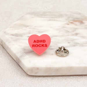 ADHD Rocks Pin Presente Afirmação Positiva Pins de Lapela Cordão Suporte Conscientização Distintivo Presente Feito à Mão Homens Mulheres Presentes de Saúde Mental Reino Unido