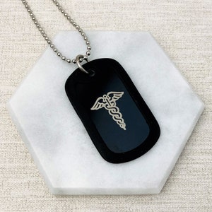 Medische waarschuwingsketting op maat gegraveerd gepersonaliseerd leger Dog Tag ID Militair ICE Mens op maat voor mannen Medic Allergisch Geen milt VK verborgen