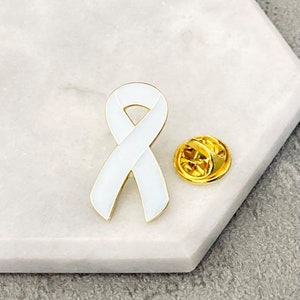 Lung Cancer Awareness Pin für sie ihn Herren Damen Damen Kinder Knochen Unterstützung Geschenk Überlebende Revers Abzeichen Brosche Band Pins UK Weiß