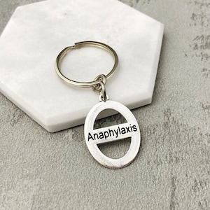 Anaphylaxis Keychain Keyring Severe Allergy Medical ID Alert Awareness Key Chain Eggs Dairy Nuts NSAIDs Car Key Holder Ring Charm Gift UK