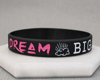 Dream Big Inspirational Band Wristband Silicone Slogan Positive Happy Mental Health Self-Esteem Ladies Mens Unisex Mantra Affirmations UK