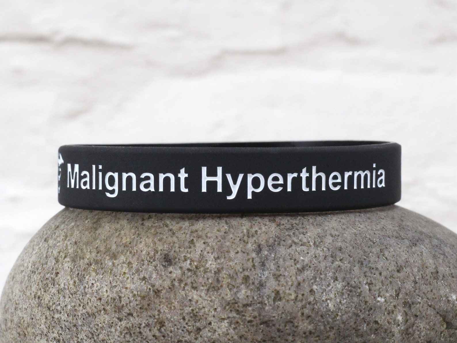 Malignant Hyperthermia Medical Alert Wristband Bracelets Etsy