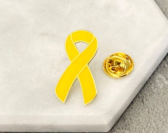 Yellow Awareness Ribbon Pin For Liver Bladder Cancer Sarcoma Endometriosis Support Unisex Gifts Mens Womens Ladies Badge Brooch Present UK