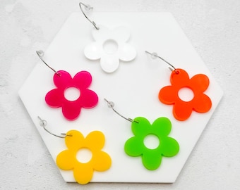 60s Retro Flower Earrings – Acrylic Hippie Floral