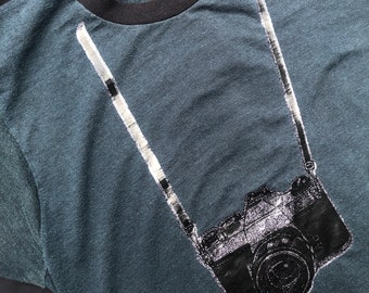Vintage 70s Camera Ringer Tee, Glitter Graphic (Medium)
