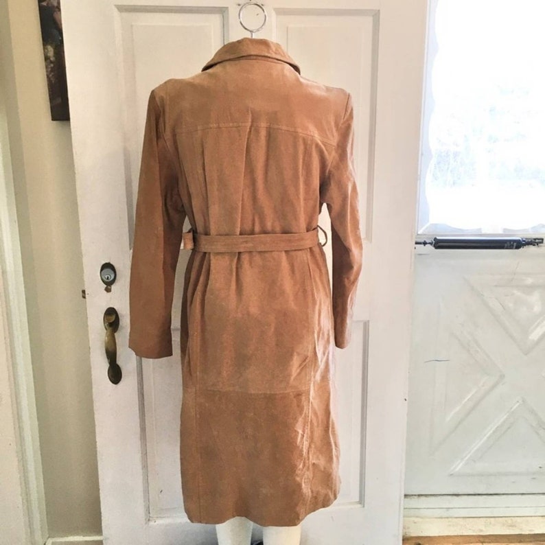 Vintage Renee Raquel Suede Belted Trench Coat WOMEN/'S MEDIUM Tan Long sleeve Button front Pointed collar Structured shoulder Pockets