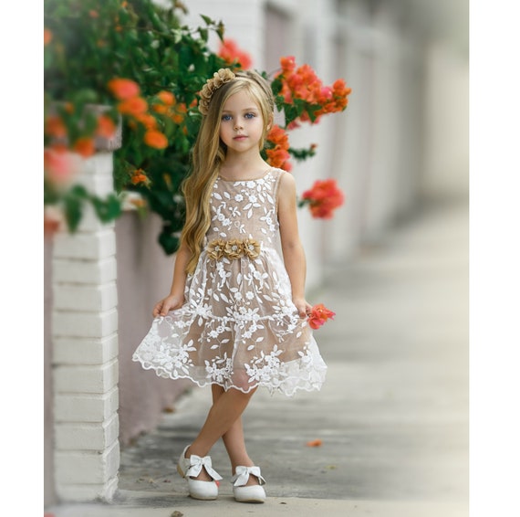 girls lace flower girl dress