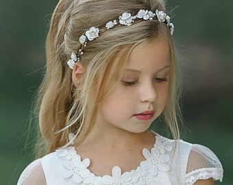 White Flower Crown, Flower Tiara, Floral crown, Flower Halo, Bohemian flower crown, Bridal Crown, Flower girl Crown, Floral Hair Wreath