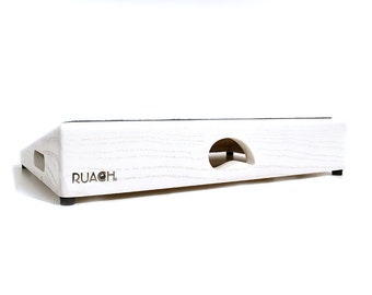 Ruach Arctic Wooden Hardwood Pedal Board Pedalboard for Guitar Effects and Case (3rd Gen)