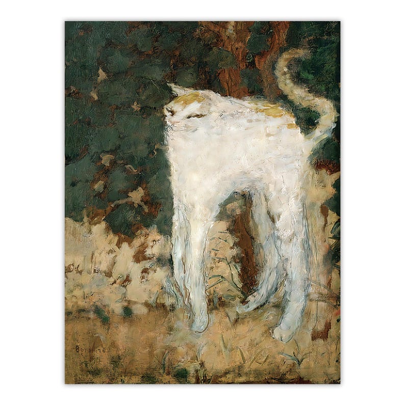 Pode incluir: Uma pintura a &oacute;leo retratando um gato branco de corpo longo e esguio em perfil. O gato tem uma mancha de pelo castanho claro na cabe&ccedil;a e uma cauda curva. O fundo apresenta folhagem verde escura e tons de castanho terrosos.