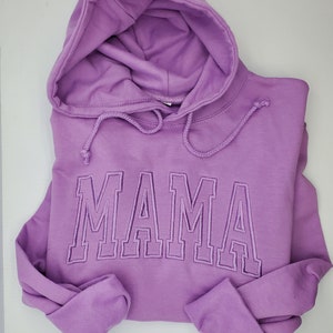 Custom Embroidered MAMA Sweatshirt || Embroidered MAMA Pullover || Gifts for Mom || Mom Style || Cozy Lounge Wear ||  Gift for girlfriend