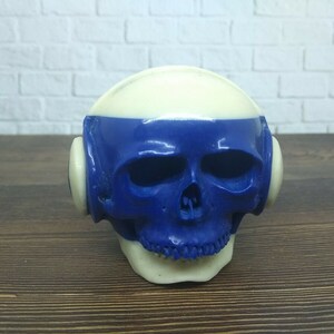 Het Hoofd van het Skelet van de schedel met Standbeeld van de Oortelefoon van Biljartbal Nummer 10 Hand Gesneden