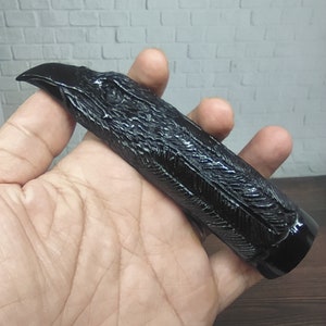 Cuchillo con mango de pájaro Falcon Eagle de madera tallada a mano PINTADA
