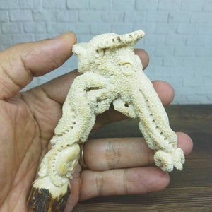 Cthulhu Octopus Kraken y Skull Head Mango Bastón Bastón de asta de ciervo tallada