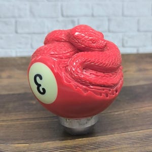 Phyton Viper Snake Gear Shift Shifter Knob Handle Transmission from Billiard Ball Number 3 Hand Carved (Thread 12x1,25)