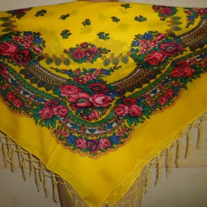 SALE Big BLACK Folk SCARF Ukrainian Russian Shawl Floral Shawl, Ethnic Shawl With Tassels.43.7x43.7 111cm x 111cm Wool, Acrylic. image 8