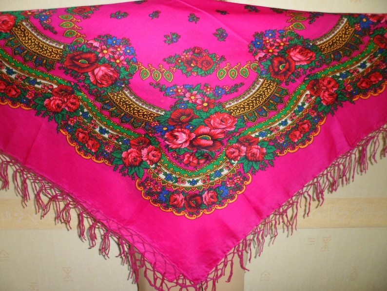 SALE Big BLACK Folk SCARF Ukrainian Russian Shawl Floral Shawl, Ethnic Shawl With Tassels.43.7x43.7 111cm x 111cm Wool, Acrylic. image 9