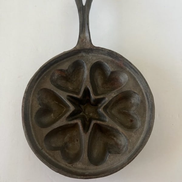 Cast Iron Hearts Pan Etsy