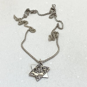 Naszyjnik z wisiorkiem Shema Israel Gwiazda Dawida ze srebra Magen David Symbol żydowski